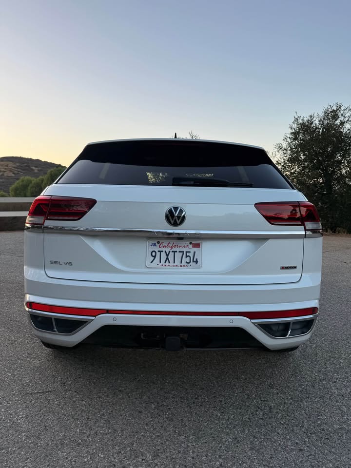 Volkswagen Atlas SEL R-Line 4 Motion